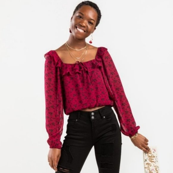 Francesca's Collections Tops - Floral Blouse